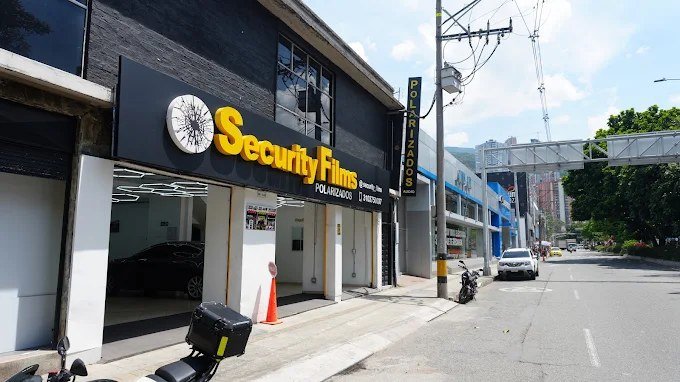 Fachada de Security Films sede La 30, Calle 29 #44-142, Barrio Colombia, Medellín